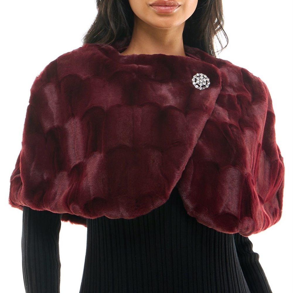 Nina Leonard Burgundy Luxe Faux Fur Wrap Shrug Cape Capelet Rhinestone Brooch L